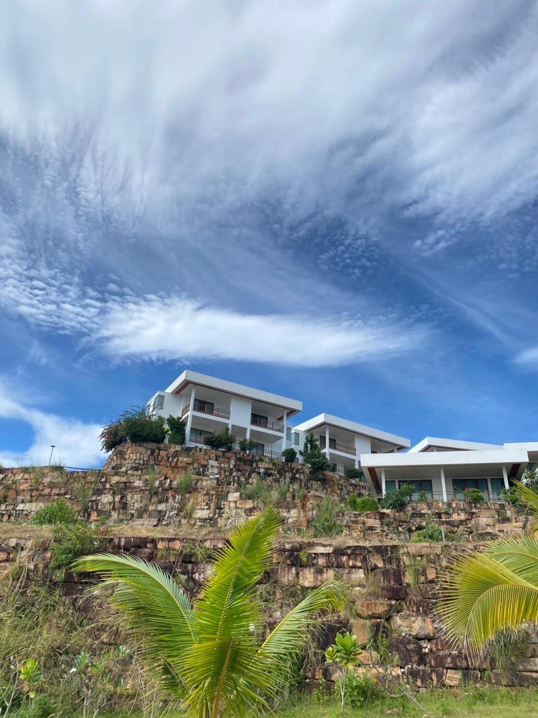 Phi Phi Mountain Beach Resort Sha Certified Exterior foto