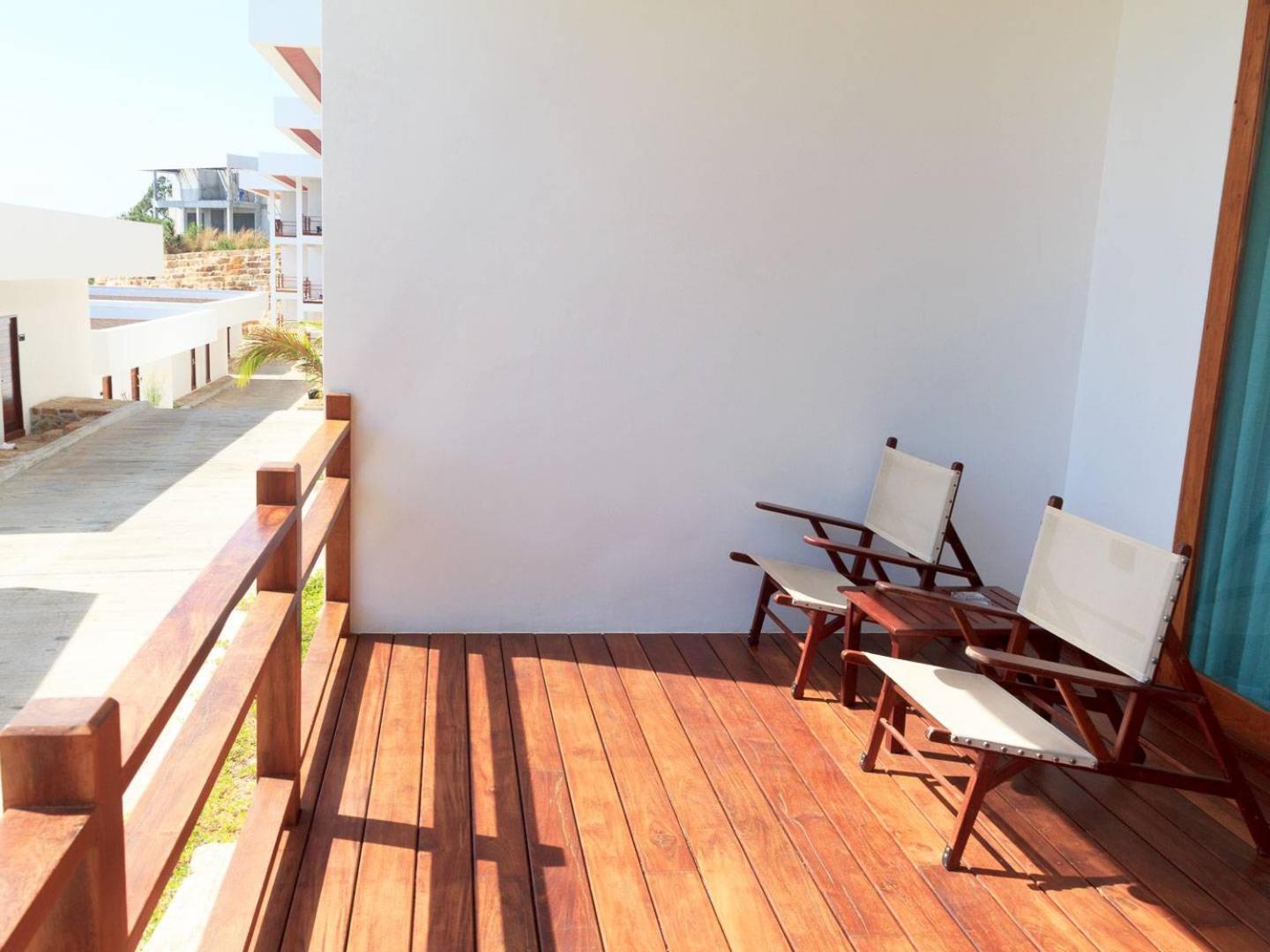 Phi Phi Mountain Beach Resort Sha Certified Exterior foto